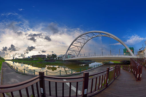 後勁溪整治暨益群橋