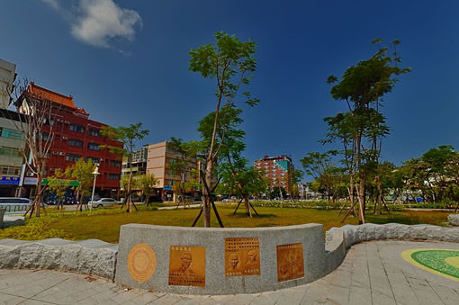鹽埕公園路綠廊
