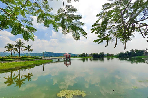 美濃湖公園(湖景)