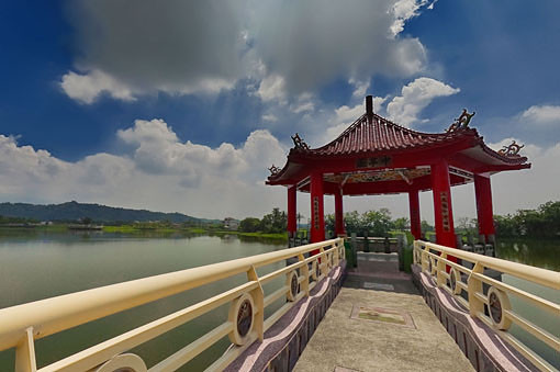 美濃湖公園(涼亭)