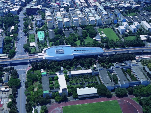 捷運油廠國小站