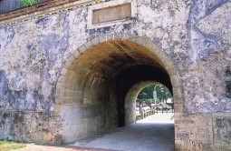 鳳山縣舊城東門(鳳儀門)